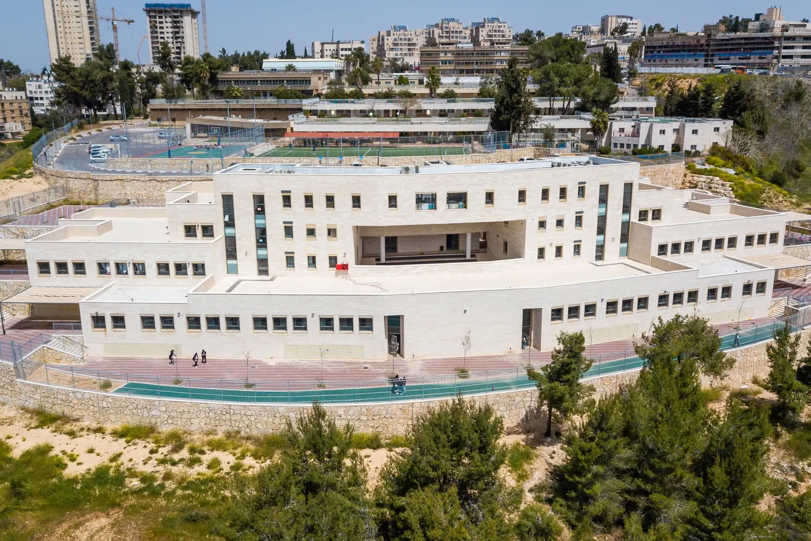 בית ספר דרור — ירושלים, פרויקט של עמגד לבנייה בע״מ